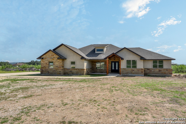 Details for 919 Pinto Cyn, Bandera, TX 78003