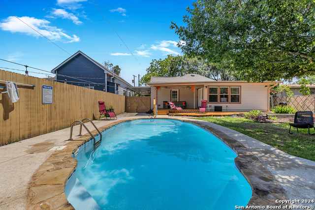 Details for 1743 Huisache Ave W, San Antonio, TX 78201