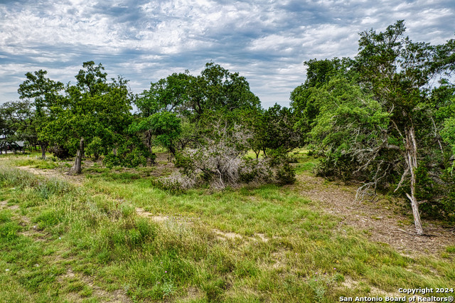 Image 10 of 12 For 858 Maximino Ridge Rd