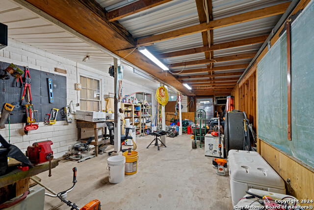 Listing photo id 21 for 10801 County Road 116