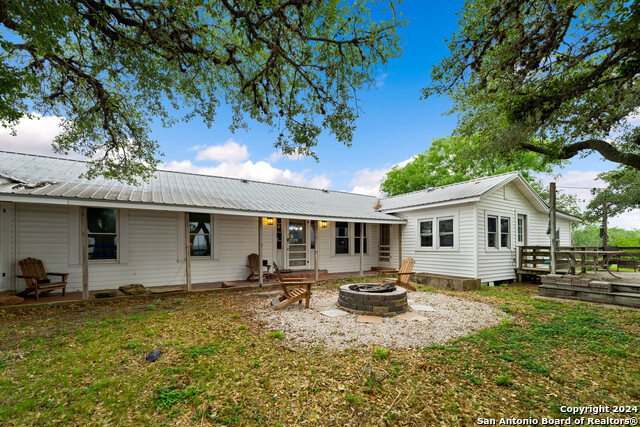 Listing photo id 1 for 10801 County Road 116