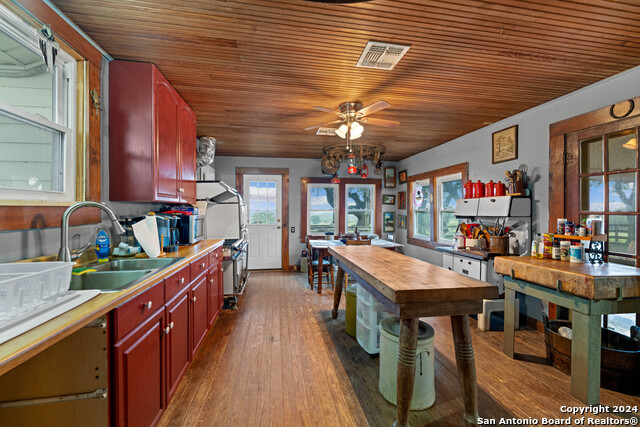 Listing photo id 5 for 10801 County Road 116