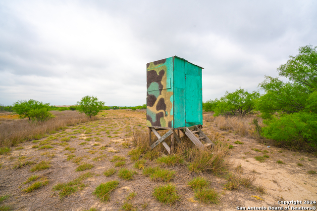 Image 17 of 19 For 16131 El Indio Hwy