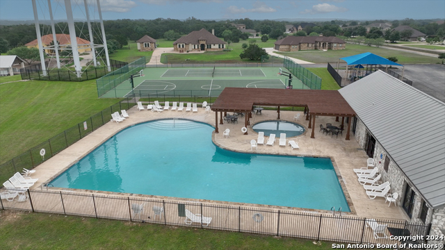 Image 28 of 32 For 10402 Rinder Farm Court