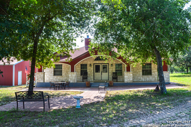 Details for 210 County Road 7812, Natalia, TX 78059