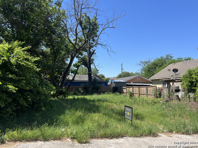 Details for 226 Micklejohn St, San Antonio, TX 78207