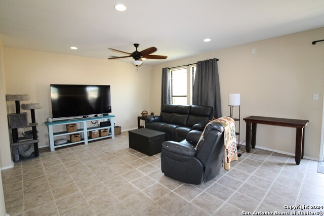 Image 2 of 19 For 8618 Spoonbill Ct