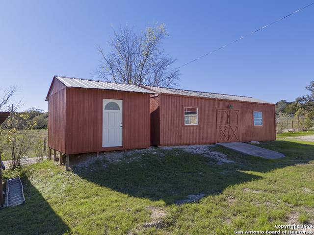 Image 79 of 80 For 551 Fm 337  