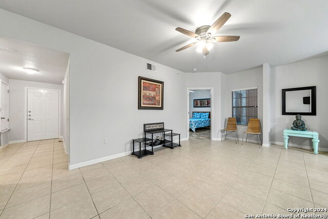 Image 4 of 25 For 6160 Eckhert Rd  1714