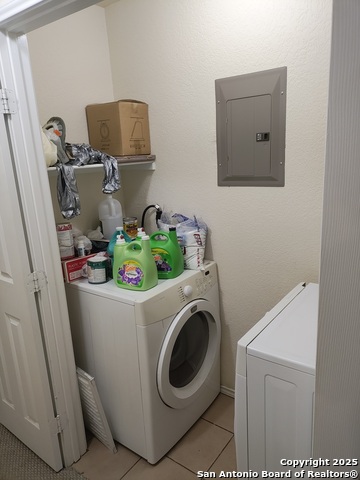 Listing photo id 2 for 3315 Reforma Dr Reforma Dr