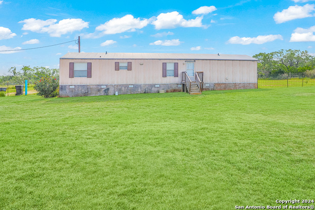 Details for 1325 County Road 773, Devine, TX 78016