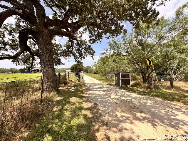 Details for 4020 Odaniel Rd, Seguin, TX 78155