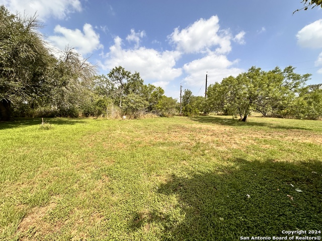 Listing photo id 5 for 4020 Odaniel Rd