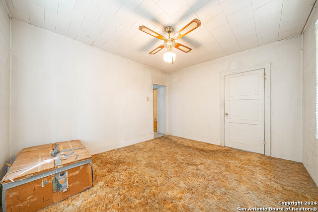 Listing photo id 26 for 640 Houston Ave N