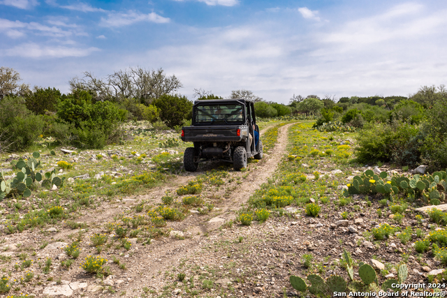 Image 23 of 50 For 0 Ranch Road 674