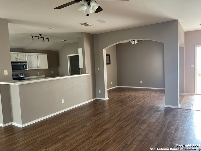 Image 4 of 10 For 8407 Copperplace