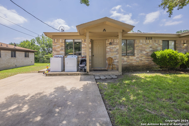 Details for 223 Redbud Ln, New Braunfels, TX 78130