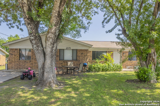 Details for 215 Redbud Ln, New Braunfels, TX 78130