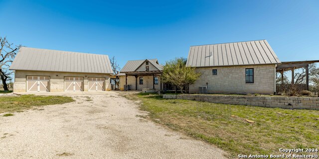 Image 42 of 50 For 3024 Pecan Creek