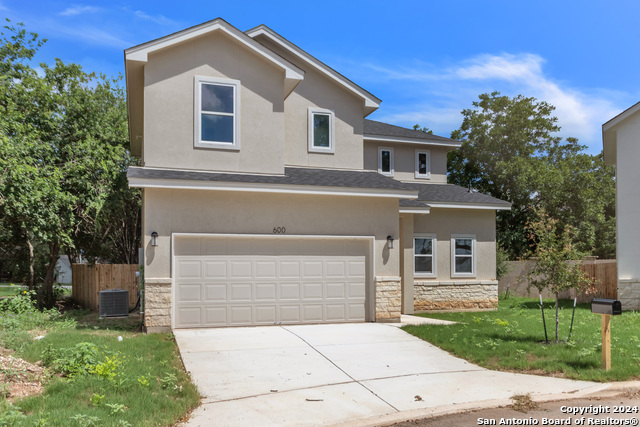 Image 2 of 28 For 600 Park Circle