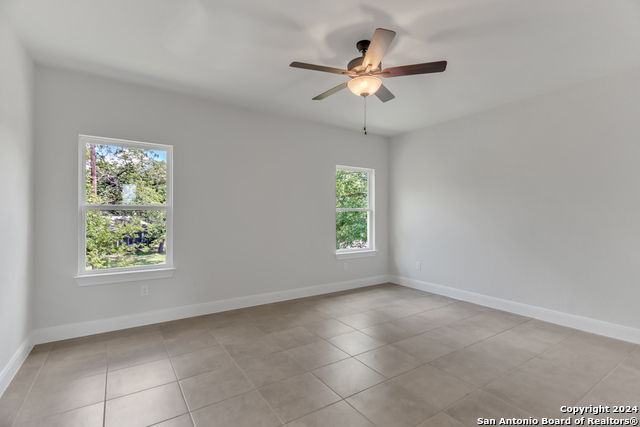 Image 20 of 28 For 600 Park Circle