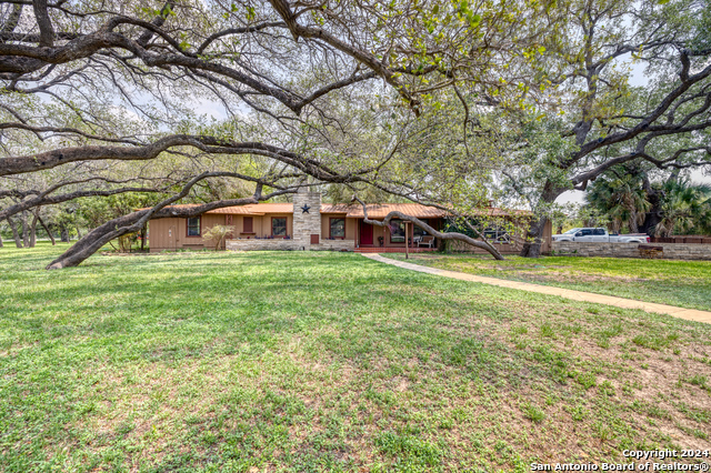 Details for 630 Puccini Ln, Uvalde, TX 78801