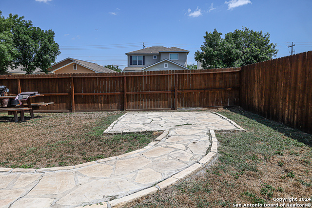 Image 10 of 19 For 8802 Mission Brook