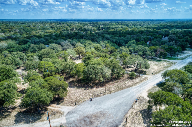 Details for 150 Oak Hollow, Floresville, TX 78114