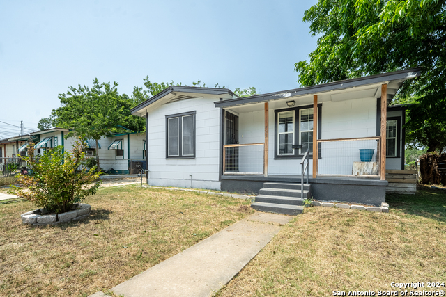 Details for 403 Dickson Ave W, San Antonio, TX 78214