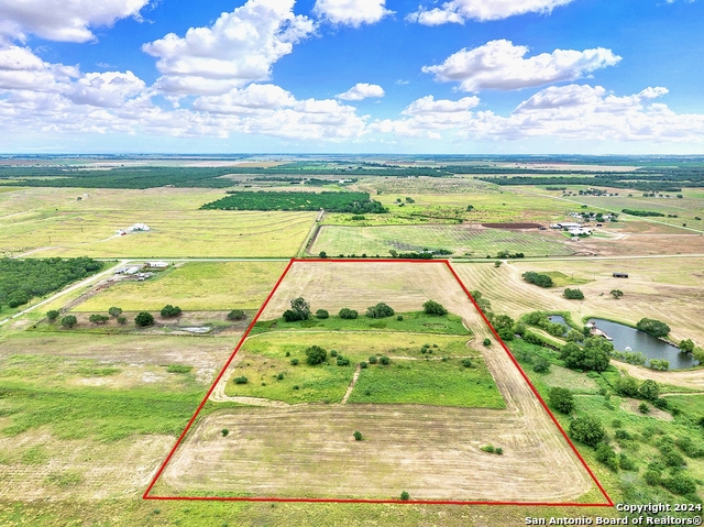 Image 2 of 11 For 3192 Atascosa County Road 101