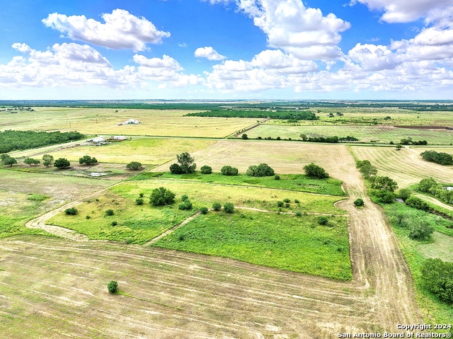 Image 6 of 11 For 3192 Atascosa County Road 101