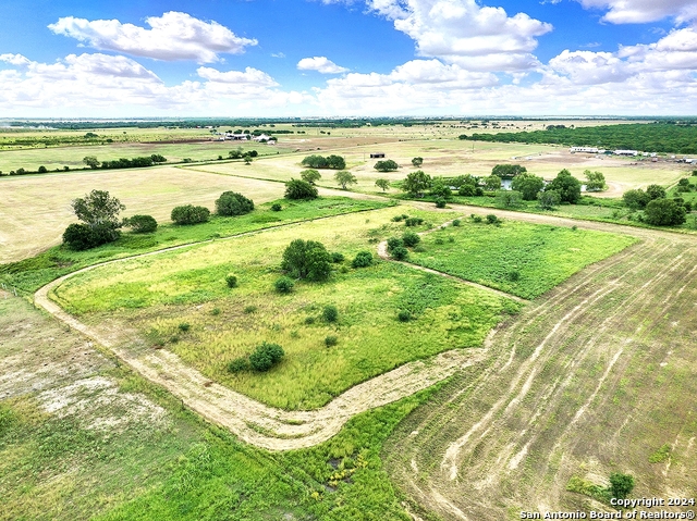 Image 8 of 11 For 3192 Atascosa County Road 101