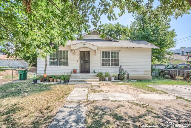 Details for 737 Park Ave E, San Antonio, TX 78212