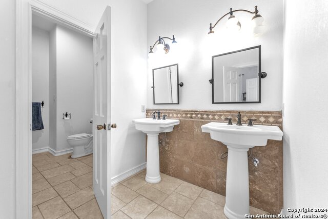 Listing photo id 28 for 12030 Sunburst St