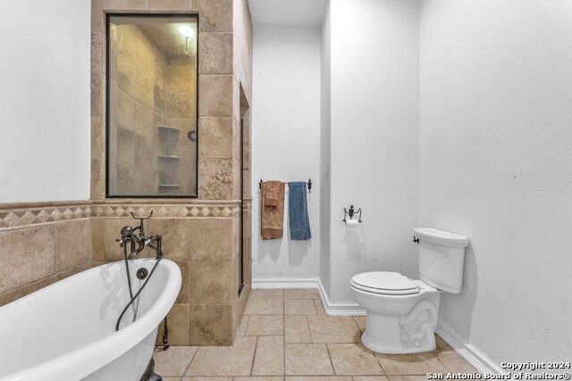 Listing photo id 29 for 12030 Sunburst St