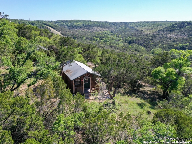 Listing photo id 1 for 10703 Ranch Road 12