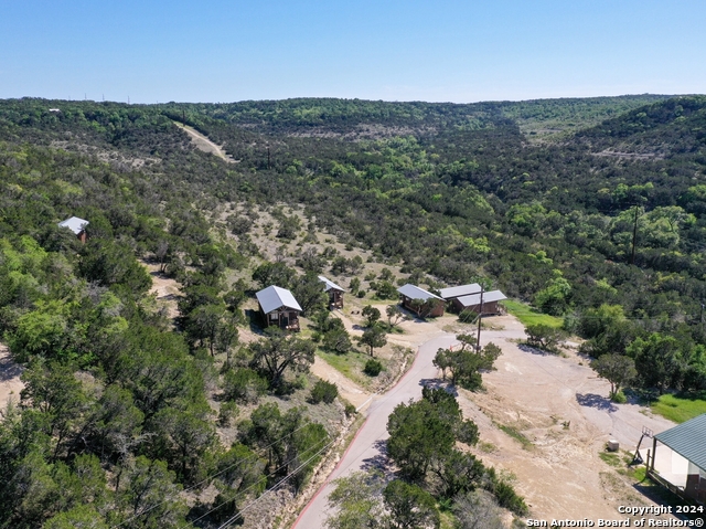 Listing photo id 2 for 10703 Ranch Road 12