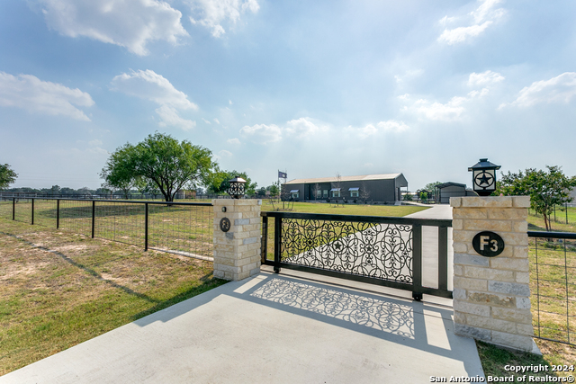 Details for 178 County Road 324, Adkins, TX 78101