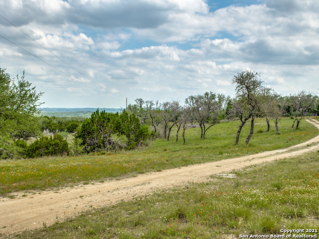 Image 15 of 43 For 706 Paleface Ranch Rd S