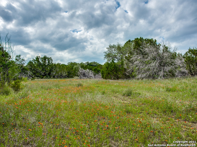 Image 18 of 43 For 706 Paleface Ranch Rd S