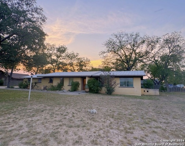 Details for 1112 Garner Field Rd, Uvalde, TX 78801