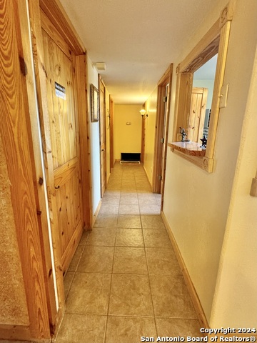 Listing photo id 9 for 1112 Garner Field Rd