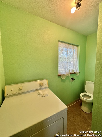 Listing photo id 11 for 1112 Garner Field Rd