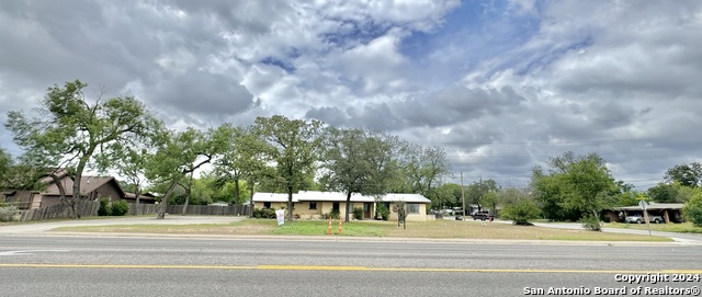 Listing photo id 1 for 1112 Garner Field Rd