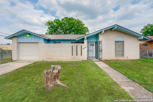 Details for 2002 Providence Dr, San Antonio, TX 78220