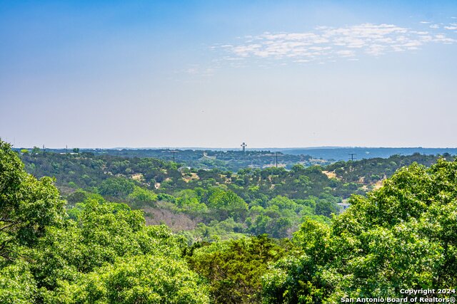 Image 4 of 30 For 222 Yorktown