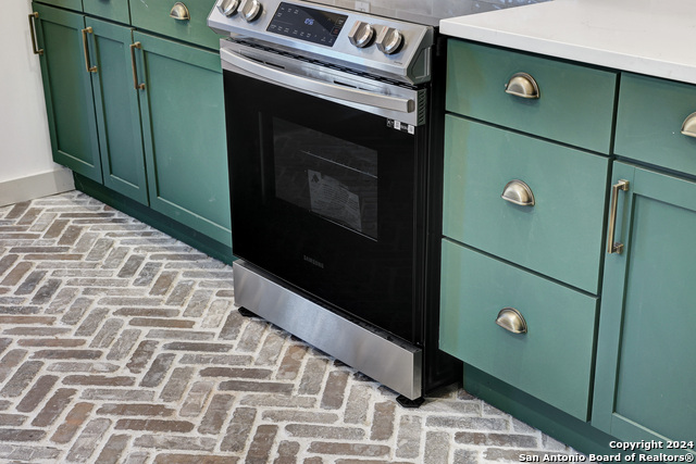 Image 12 of 36 For 1613 Olive St N