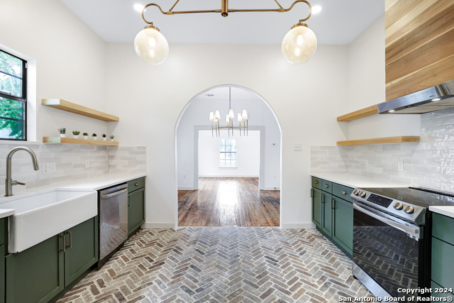 Image 3 of 36 For 1613 Olive St N