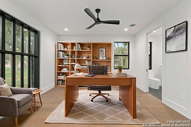 Listing photo id 8 for 318 Tuxedo Ave