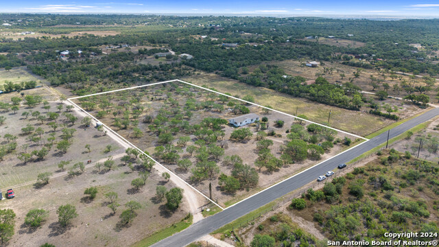 Details for 585 County Road 5780, Castroville, TX 78009